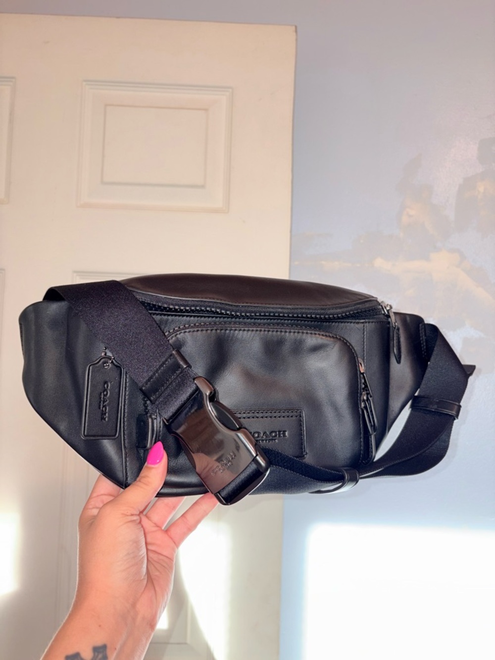Coach New Men’s Track Black Leather Belt Bag/Crossbody - Picture 2 of 5